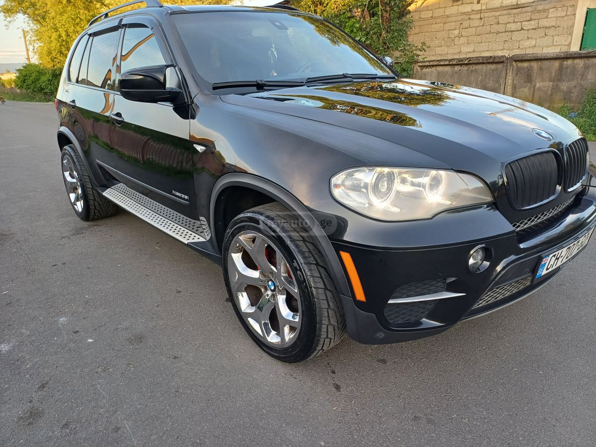 BMW X5 2012 — photo 2
