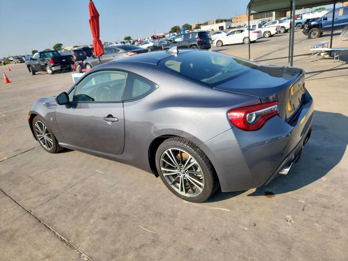 Toyota GT 86 2020 — photo 2