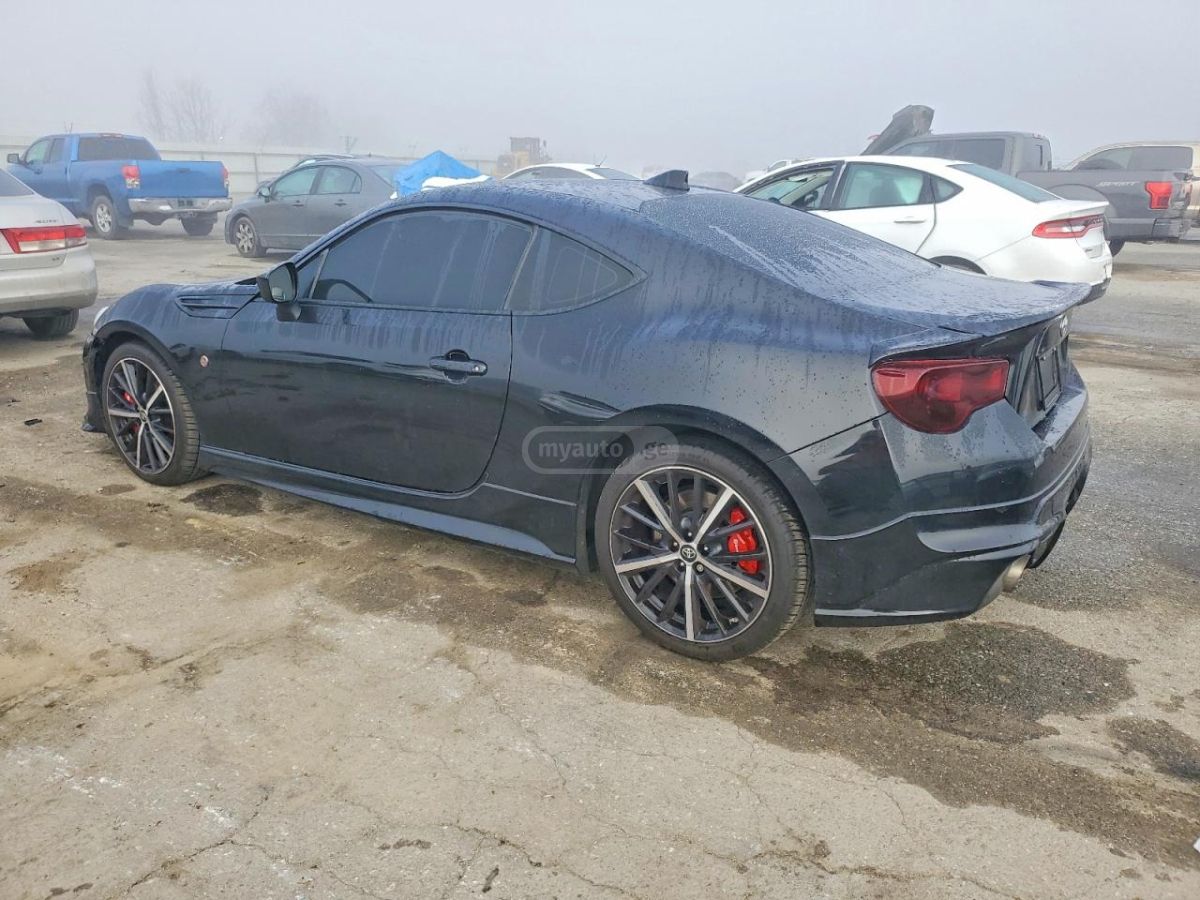 Toyota GT 86 2019 — photo 2