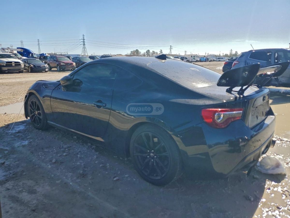 Toyota GT 86 2017 — photo 2