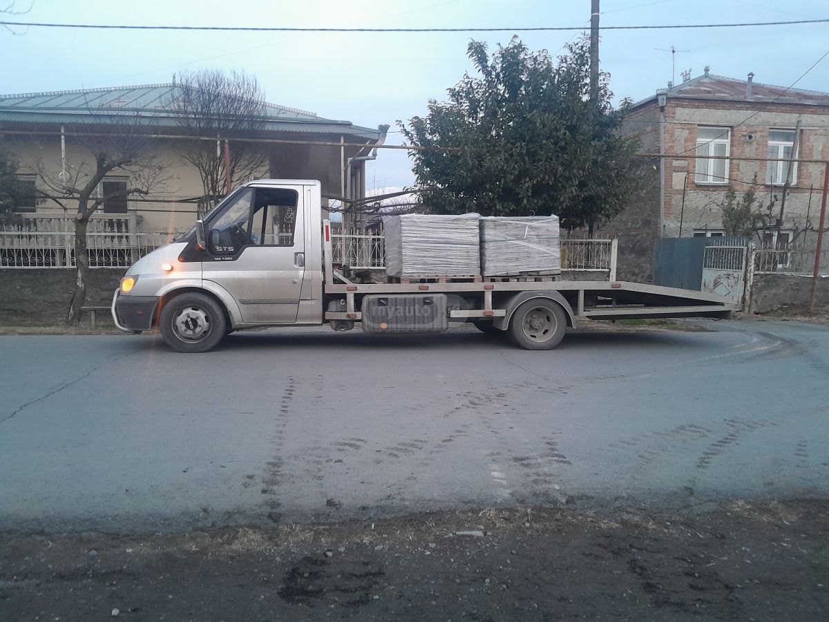 Ford Transit 2004 — photo 2