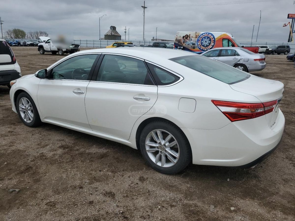 Toyota Avalon 2014 — photo 2