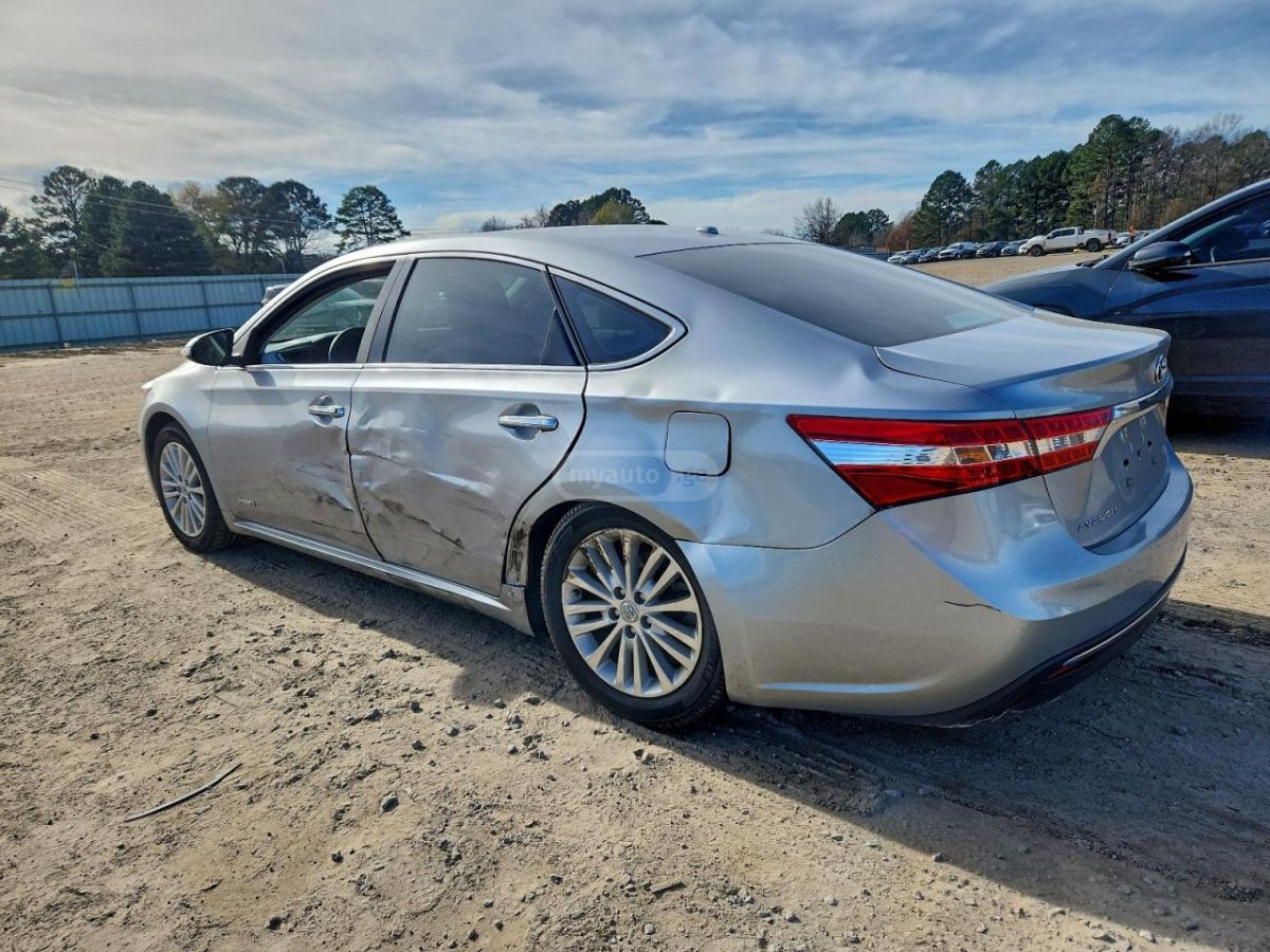 Toyota Avalon 2015 — photo 2