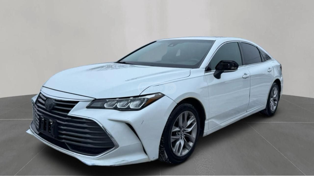 Toyota Avalon 2019 — photo 2