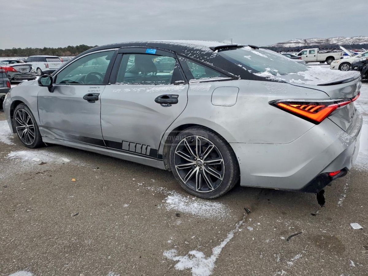 Toyota Avalon 2019 — photo 2