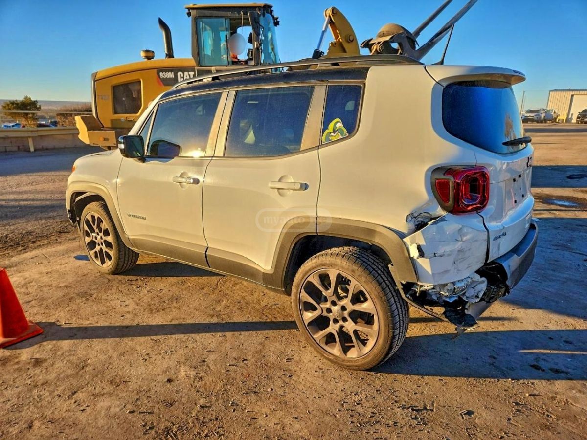 Jeep Renegade 2023 — photo 2