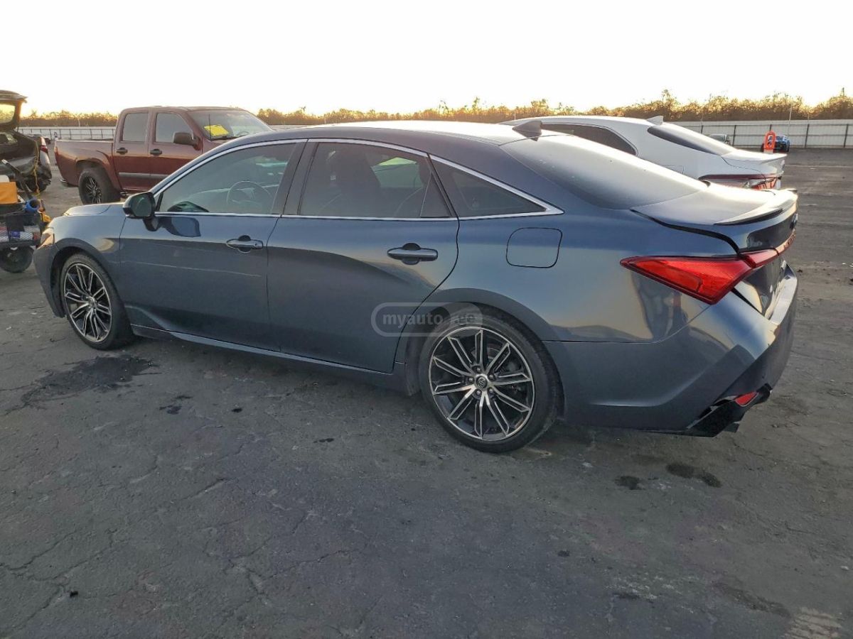 Toyota Avalon 2019 — photo 2