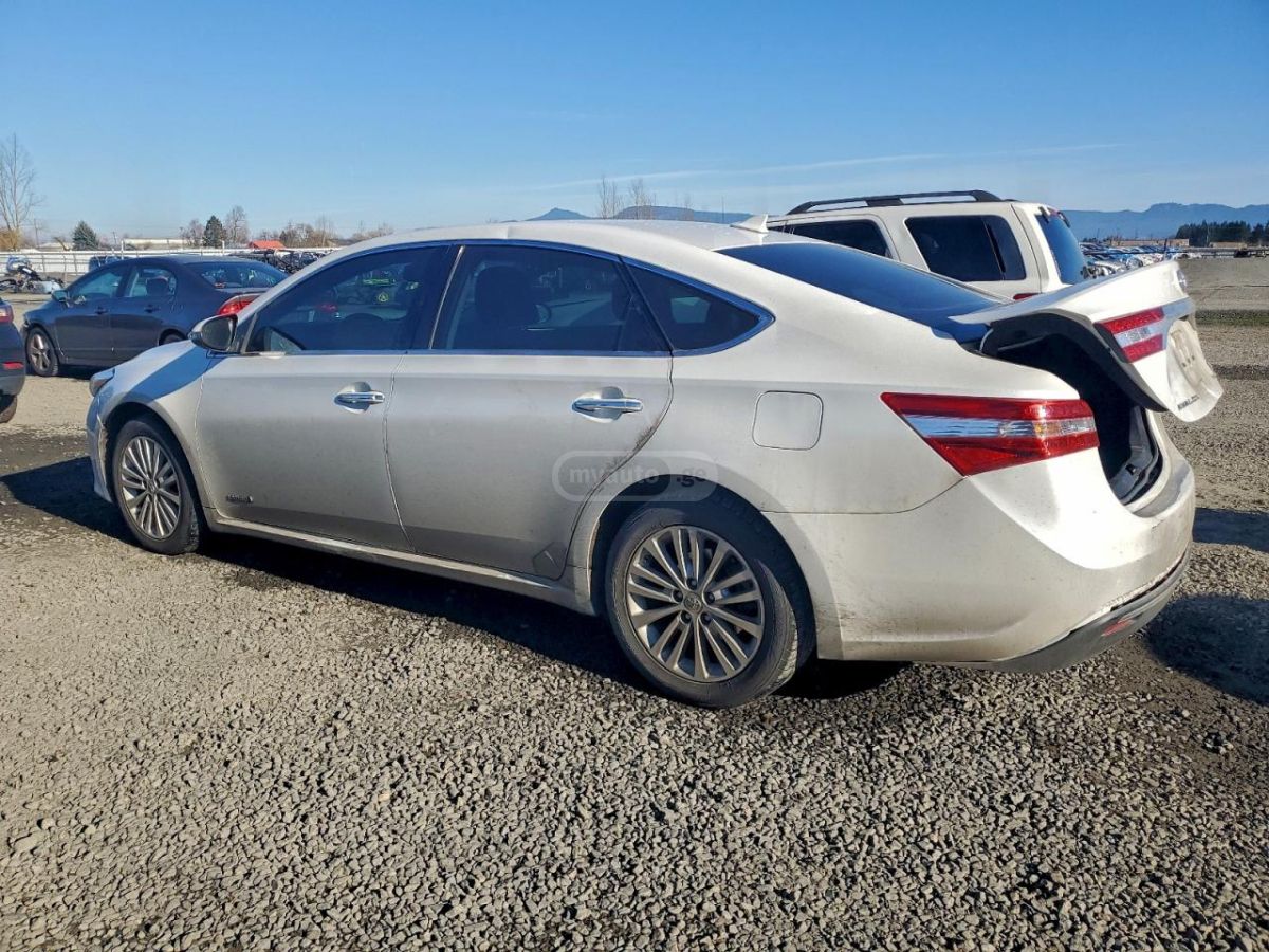 Toyota Avalon 2015 — photo 2