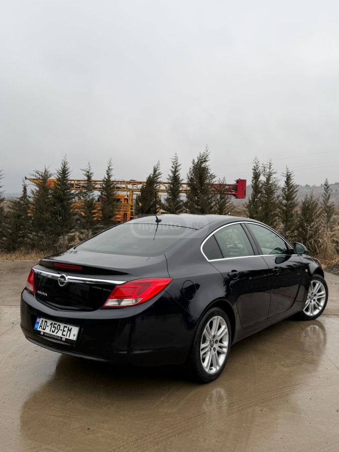 Opel Insignia 2009 — photo 2