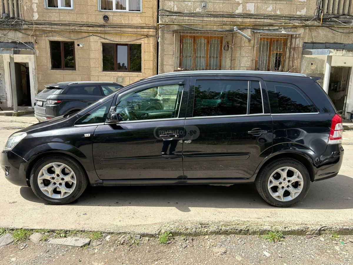 Opel Zafira 2008 — photo 2