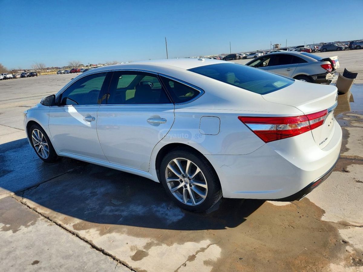 Toyota Avalon 2014 — photo 2