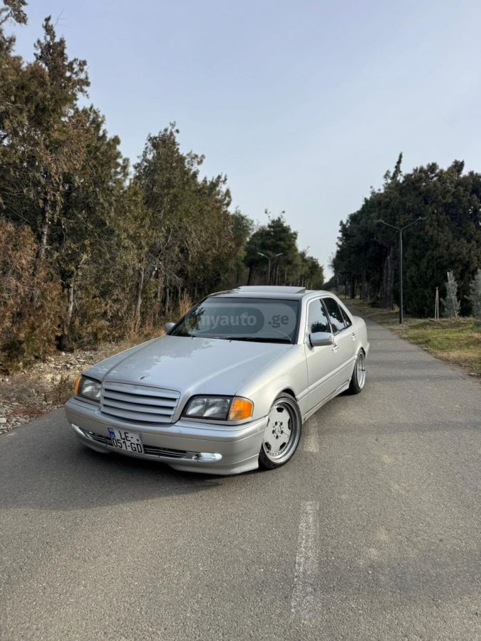 Mercedes-Benz C 230 2000 — photo 2