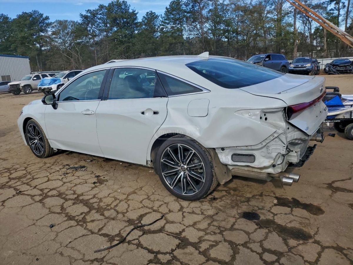 Toyota Avalon 2022 — photo 2