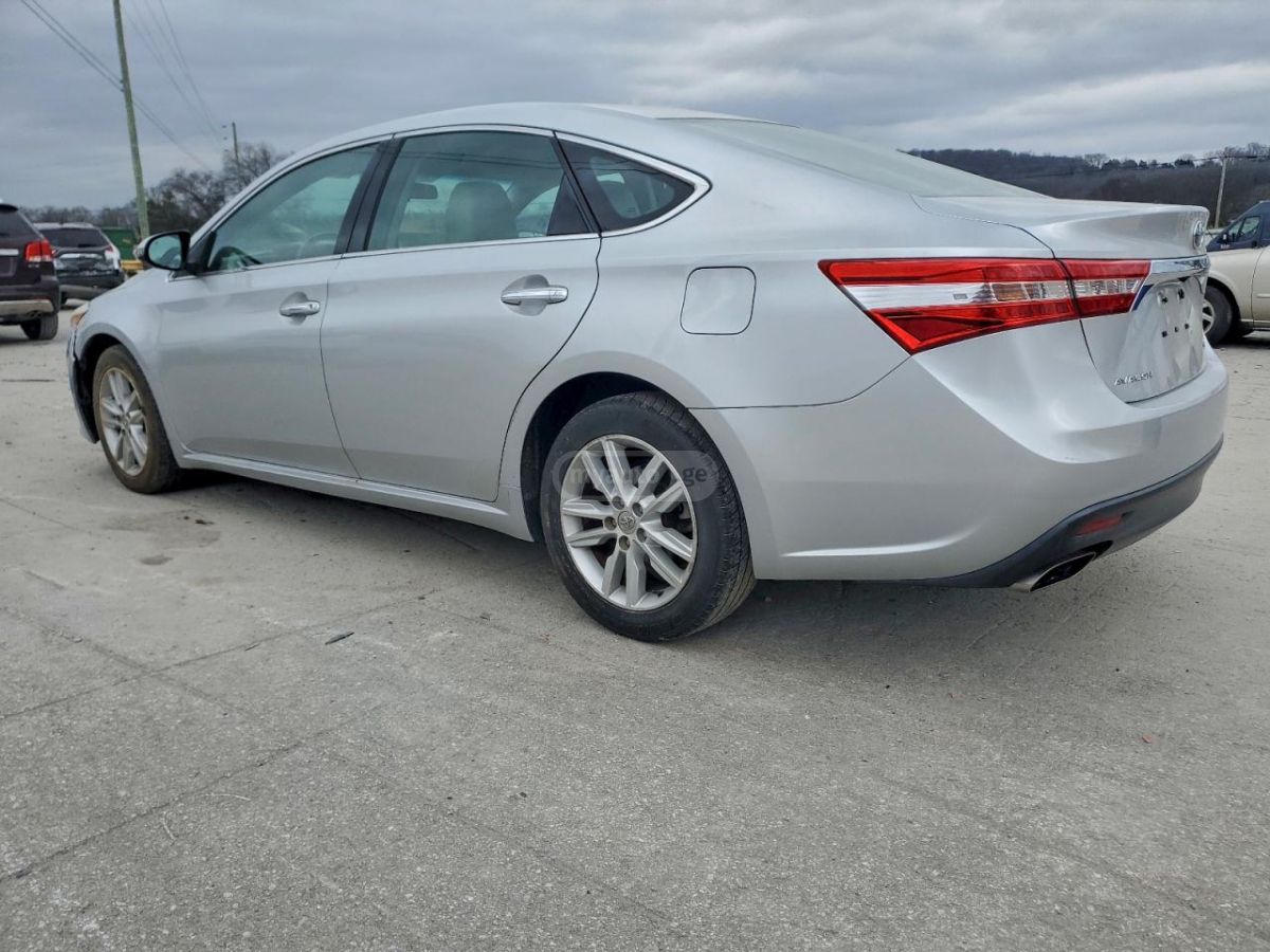 Toyota Avalon 2014 — photo 2
