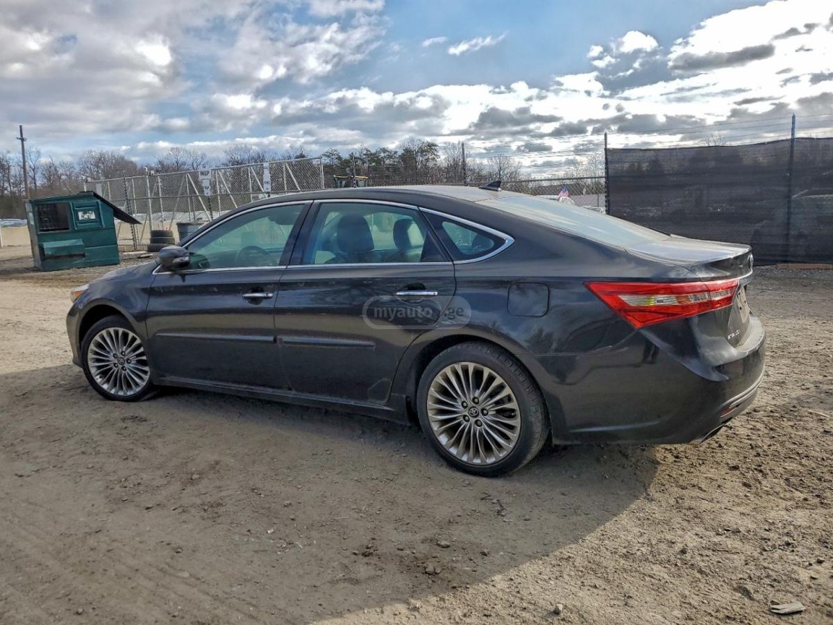 Toyota Avalon 2017 — photo 2