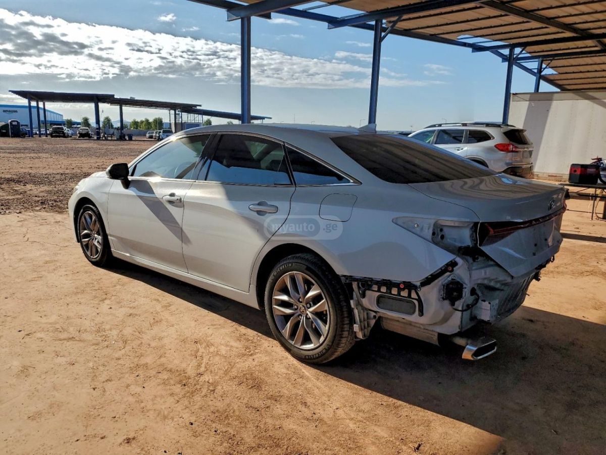 Toyota Avalon 2022 — photo 2