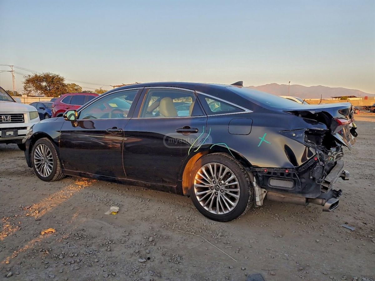 Toyota Avalon 2020 — photo 2