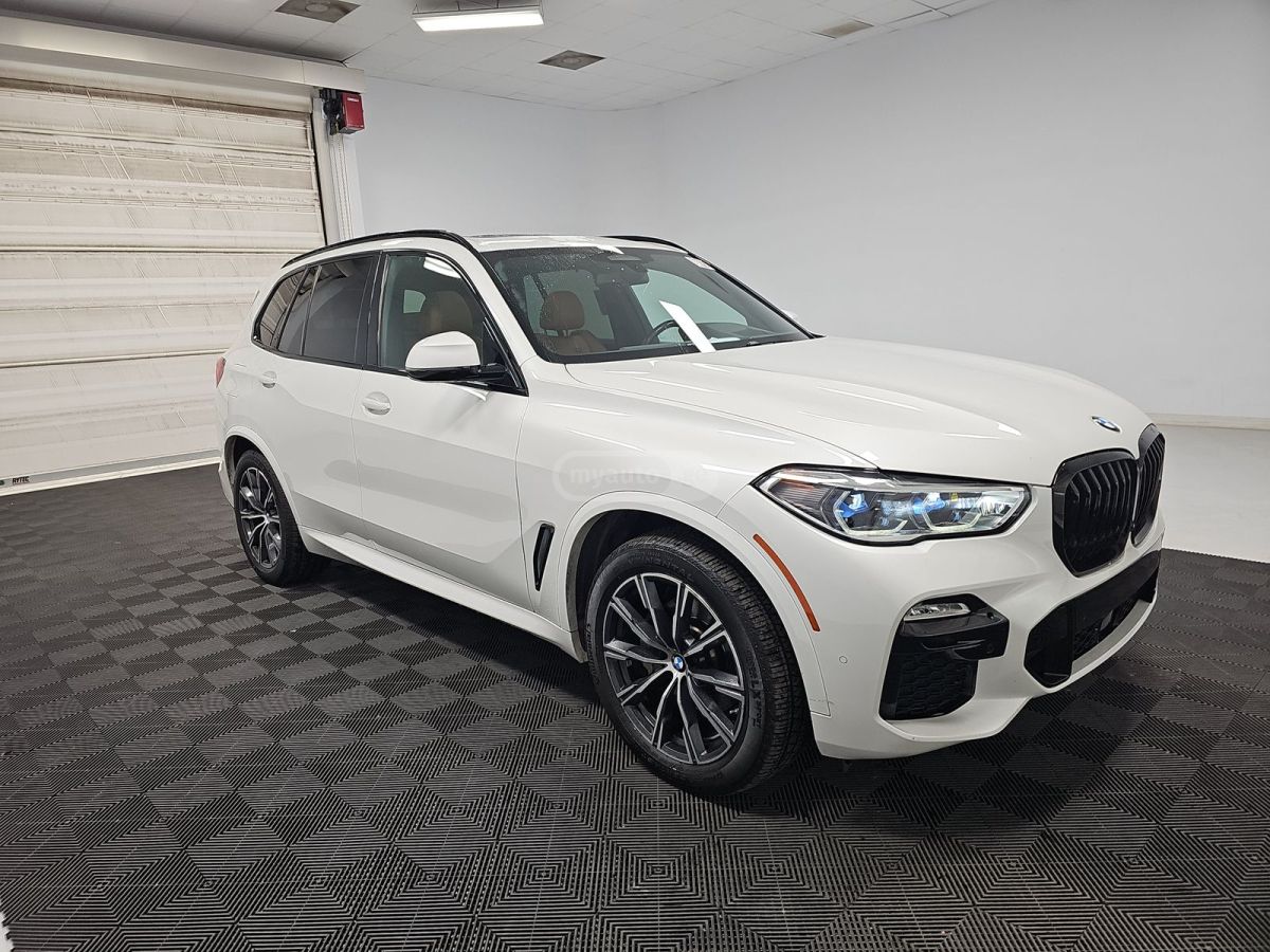 BMW X5 2021 — photo 2