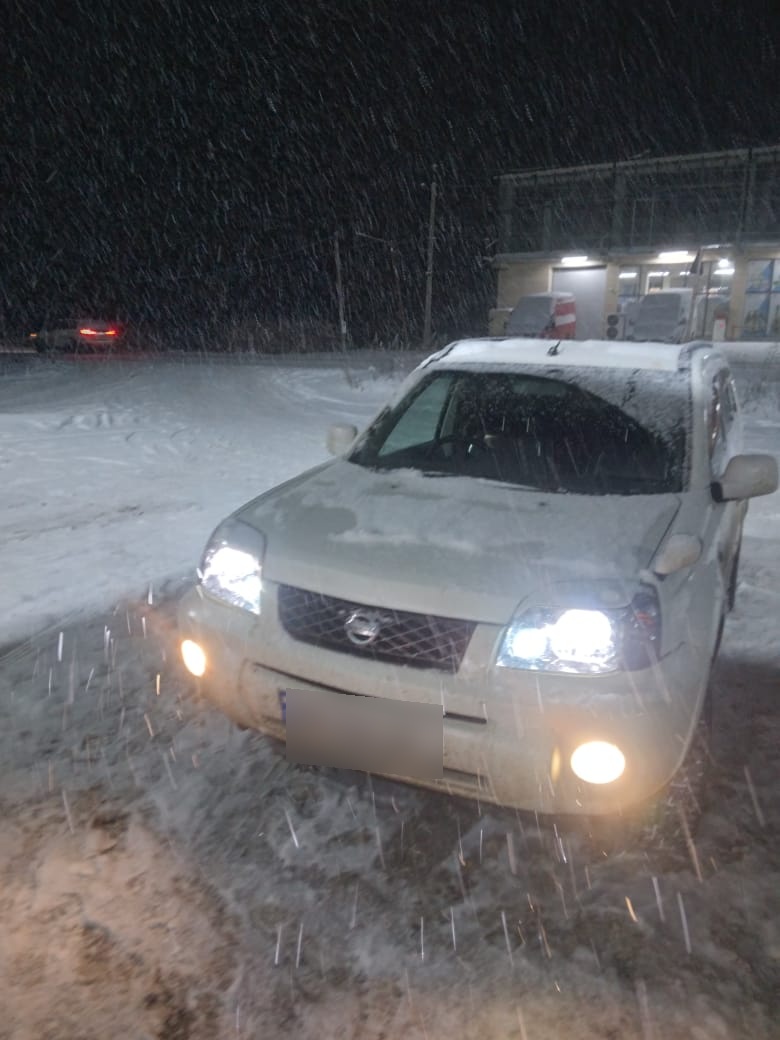 Nissan X-Trail 2004 — photo 2