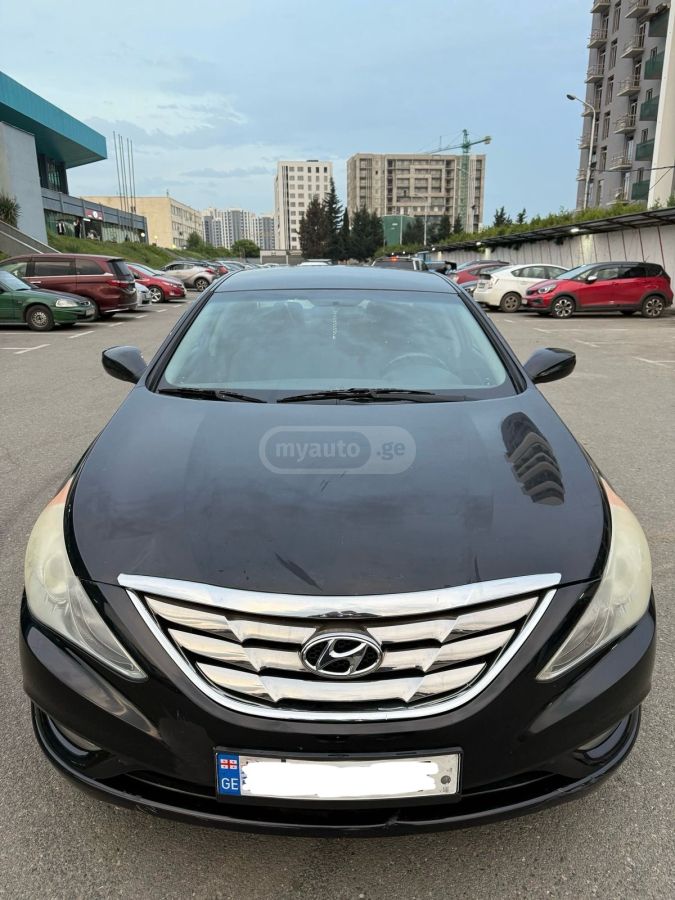 Hyundai Sonata 2010 — photo 2