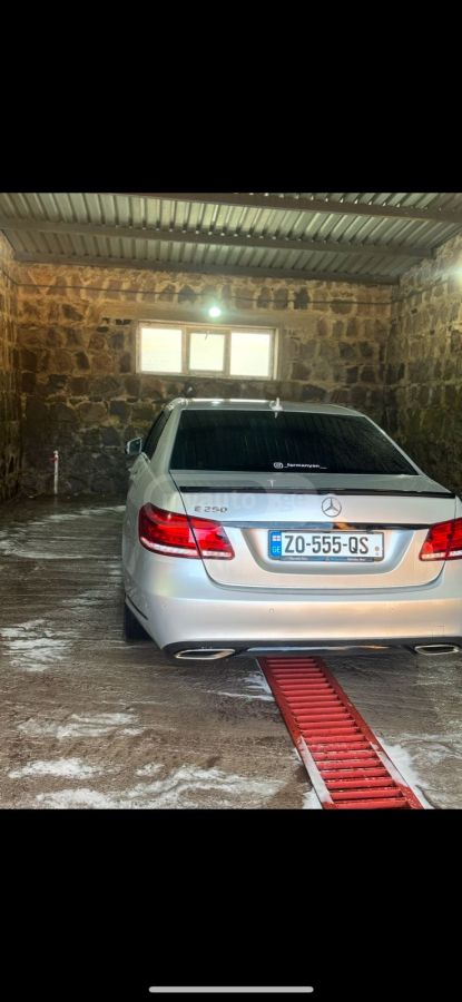 Mercedes-Benz E 250 2016 — photo 2