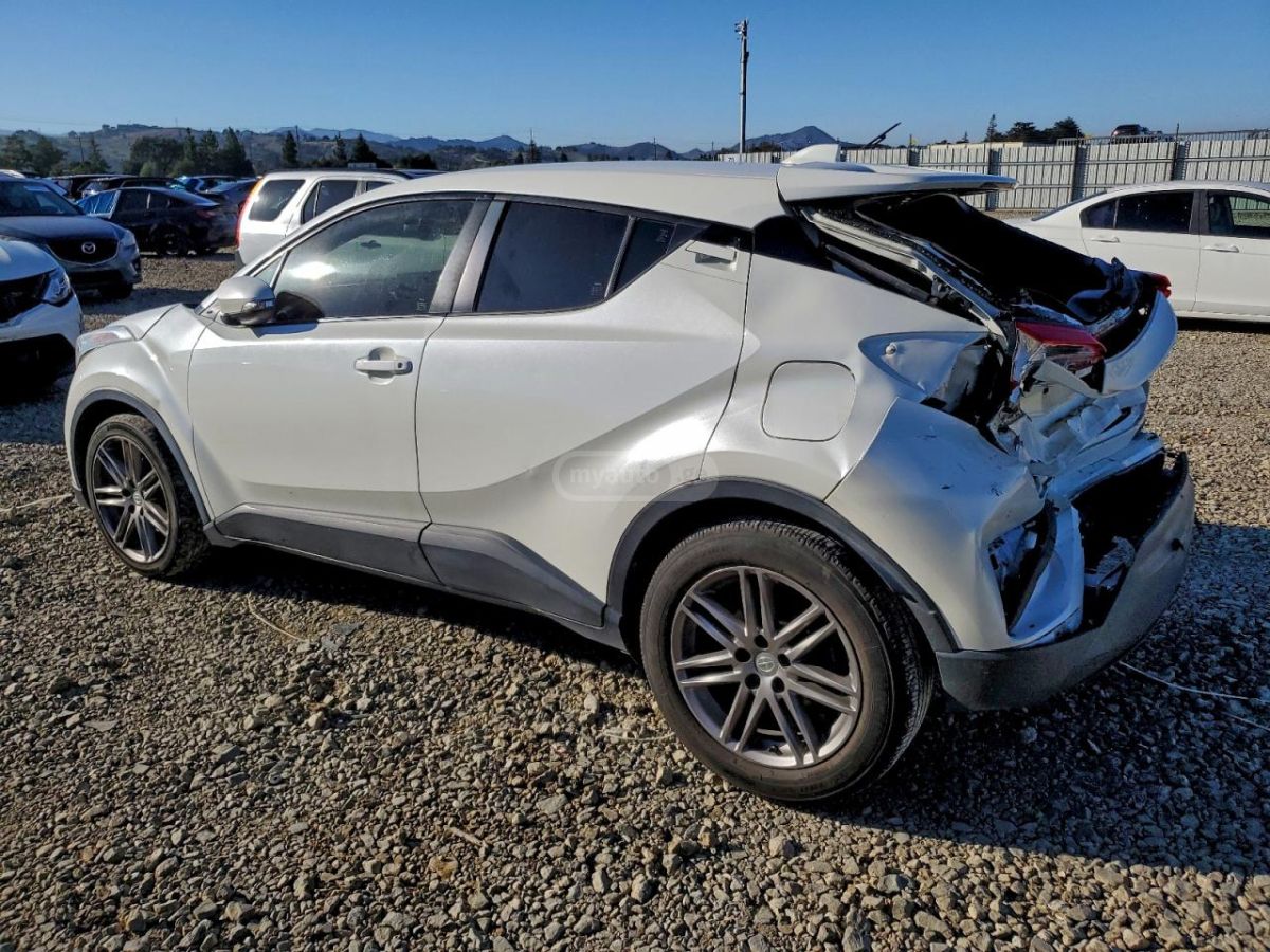 Toyota CHR 2019 — photo 2