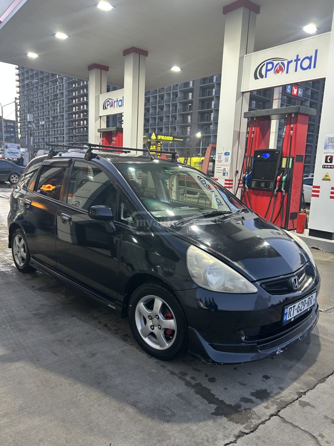 Honda FIT 2002 — photo 2