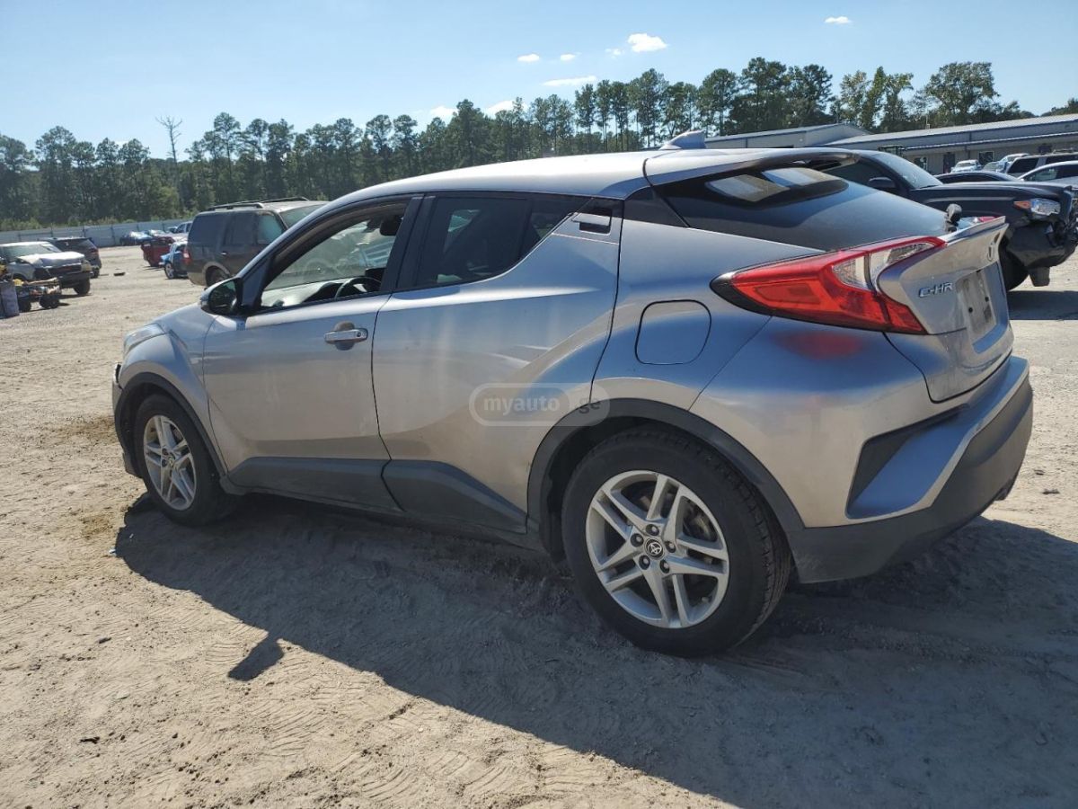 Toyota C-HR 2019 — photo 2