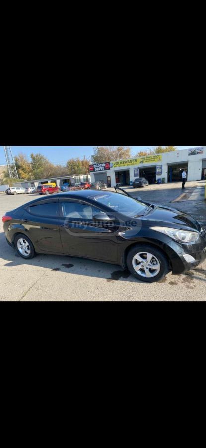Hyundai Elantra 2012 — photo 2