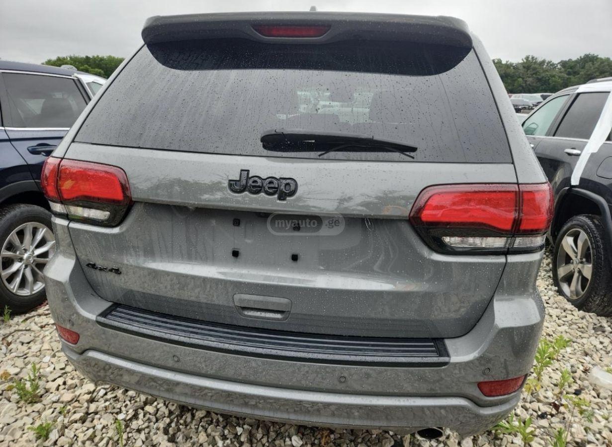 Jeep Grand Cherokee 2022 — photo 2