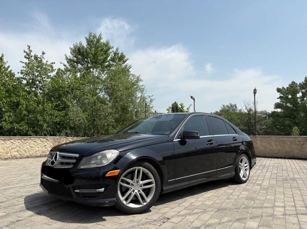 Mercedes-Benz C 300