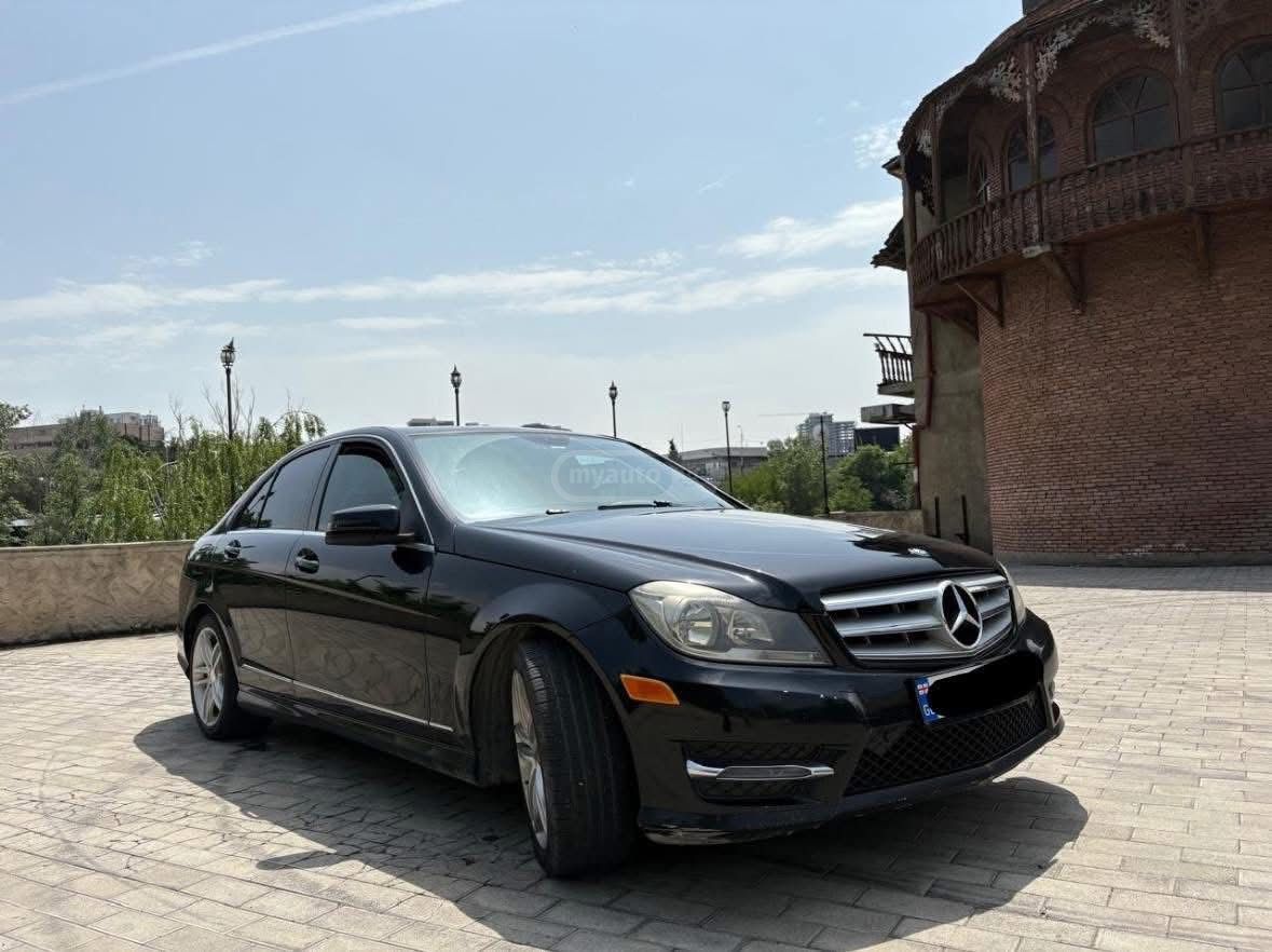 Mercedes-Benz C 300 2013 — photo 2