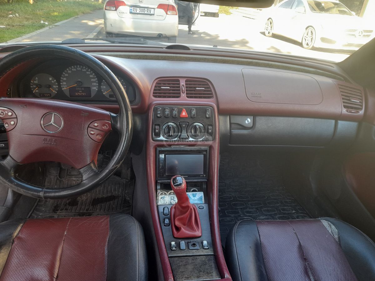 Mercedes-Benz CLK 200 2001 — photo 2