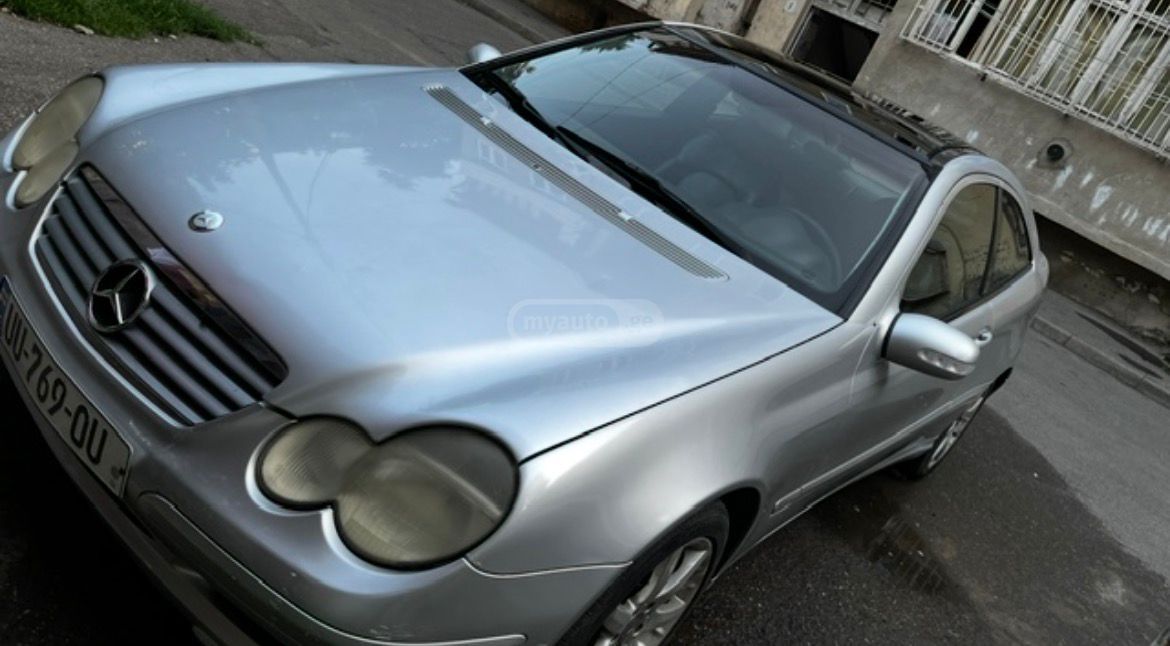 Mercedes-Benz C 200