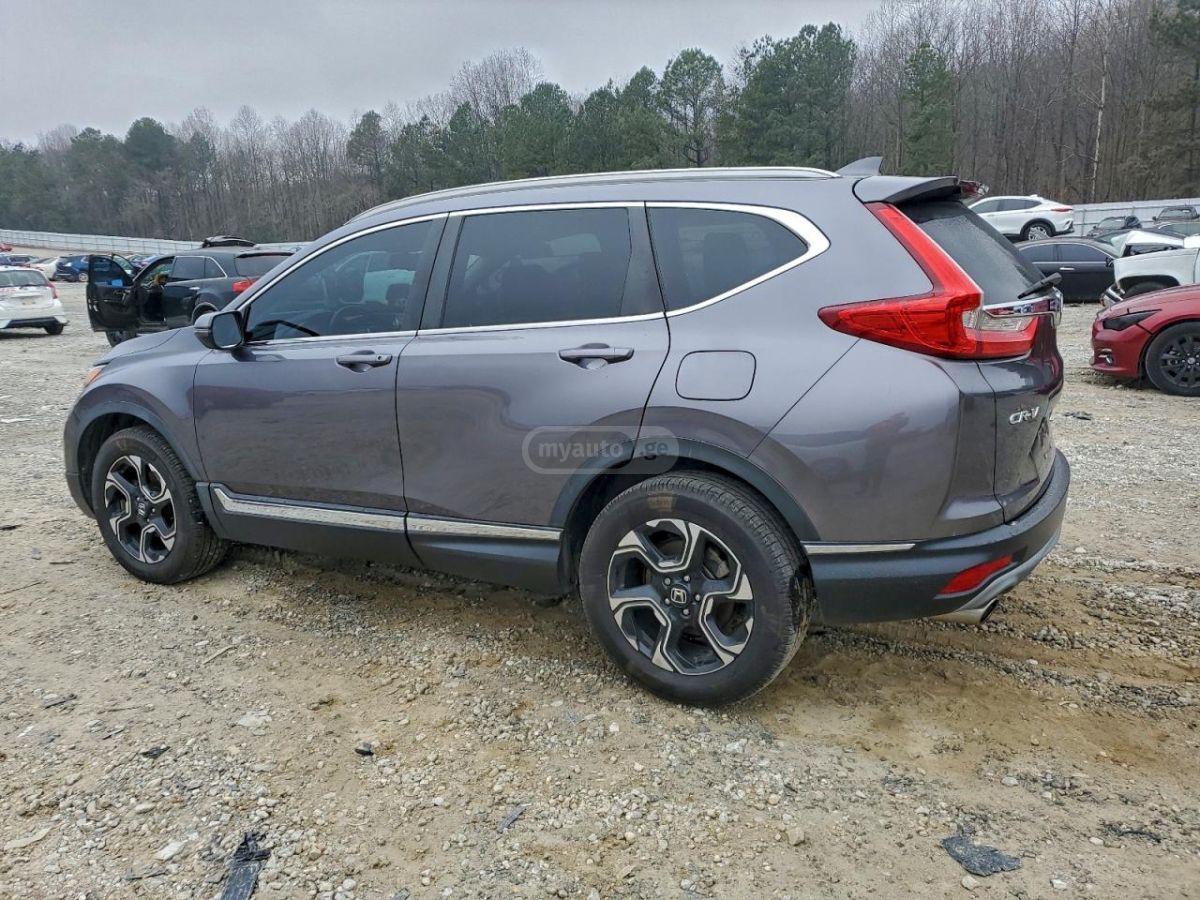 Honda CR-V 2018 — photo 2