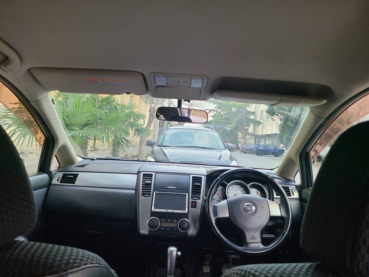 Nissan Tiida 2008 — photo 2
