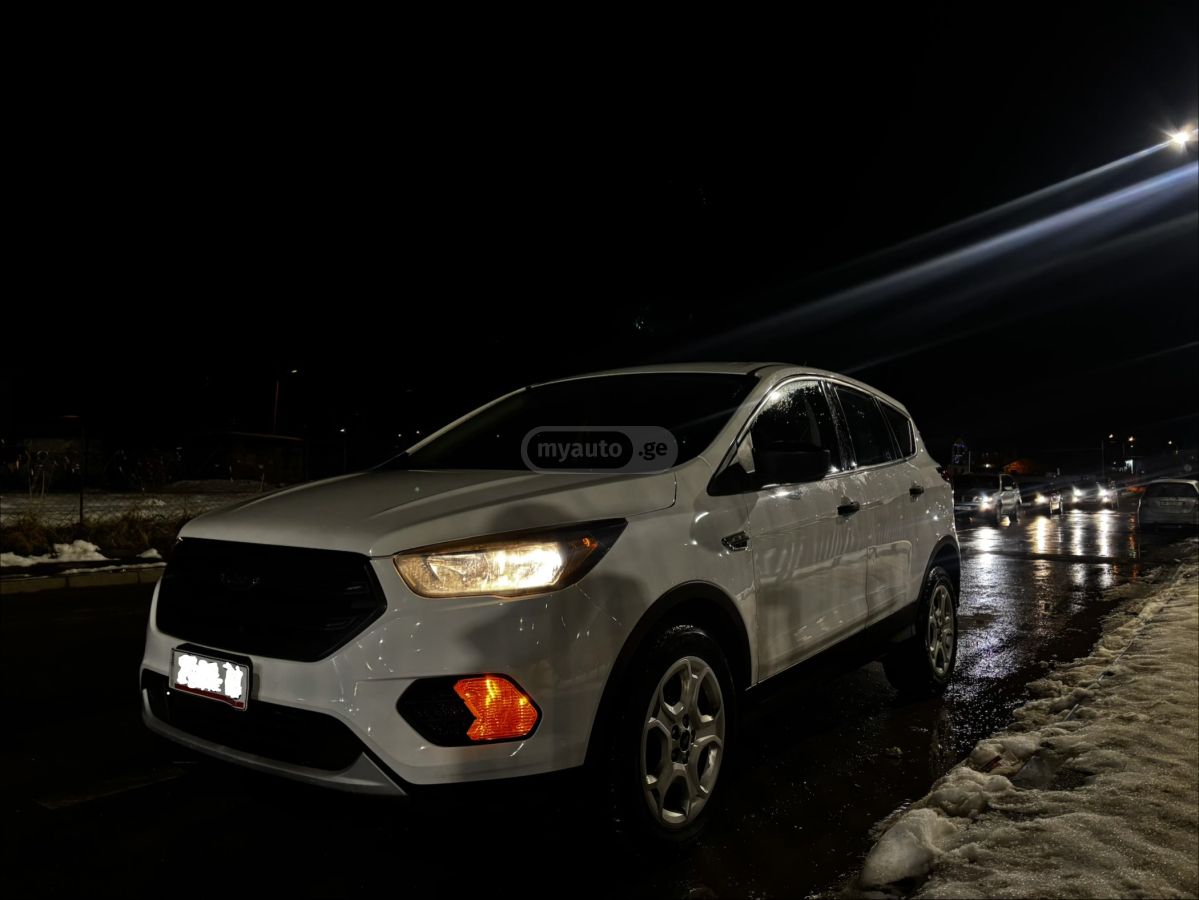 Ford Escape 2019 — photo 2