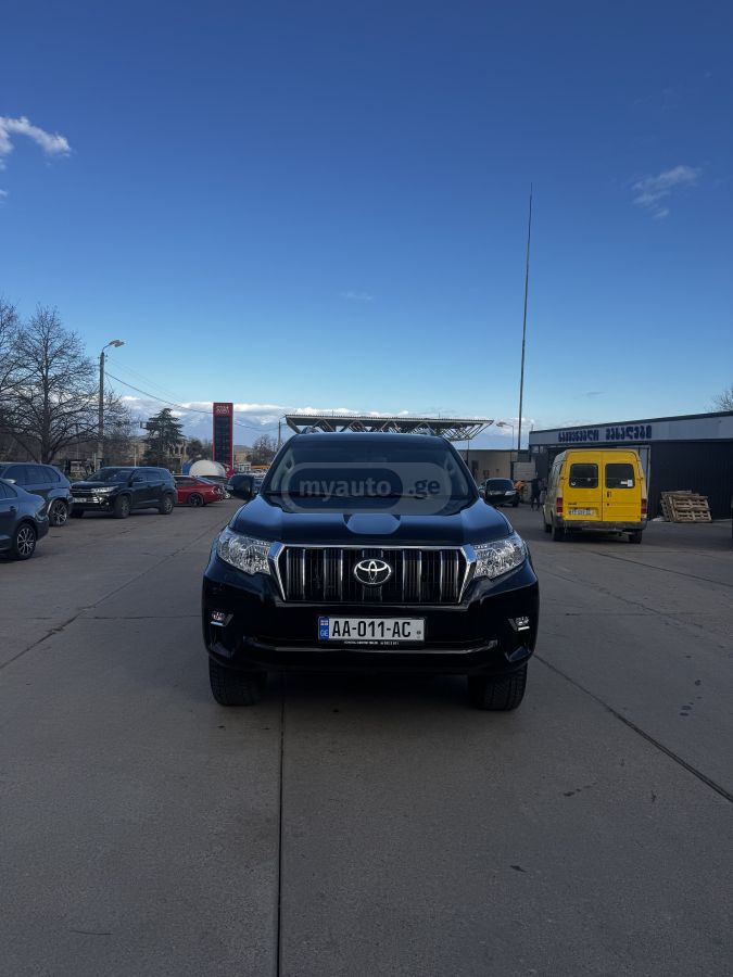 Toyota Land Cruiser Prado 2021 — photo 2