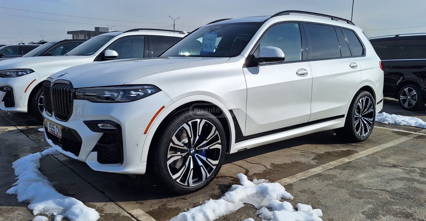 BMW X7 2022 — photo 2