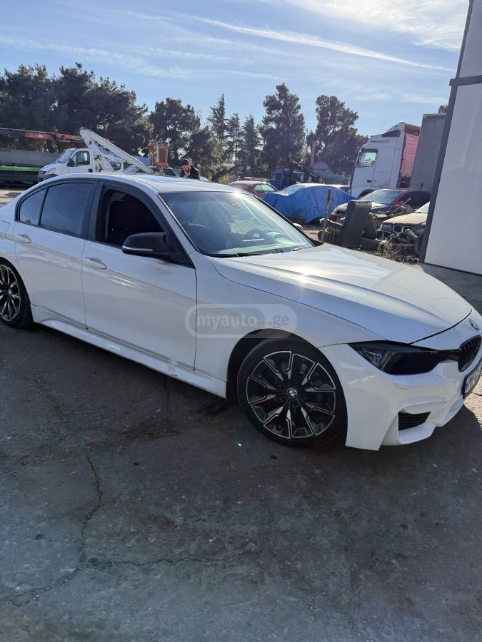 BMW 328 2013 — photo 2