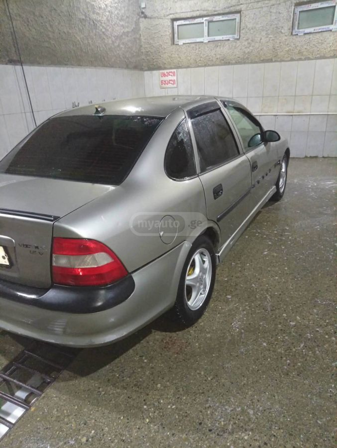 Opel Vectra