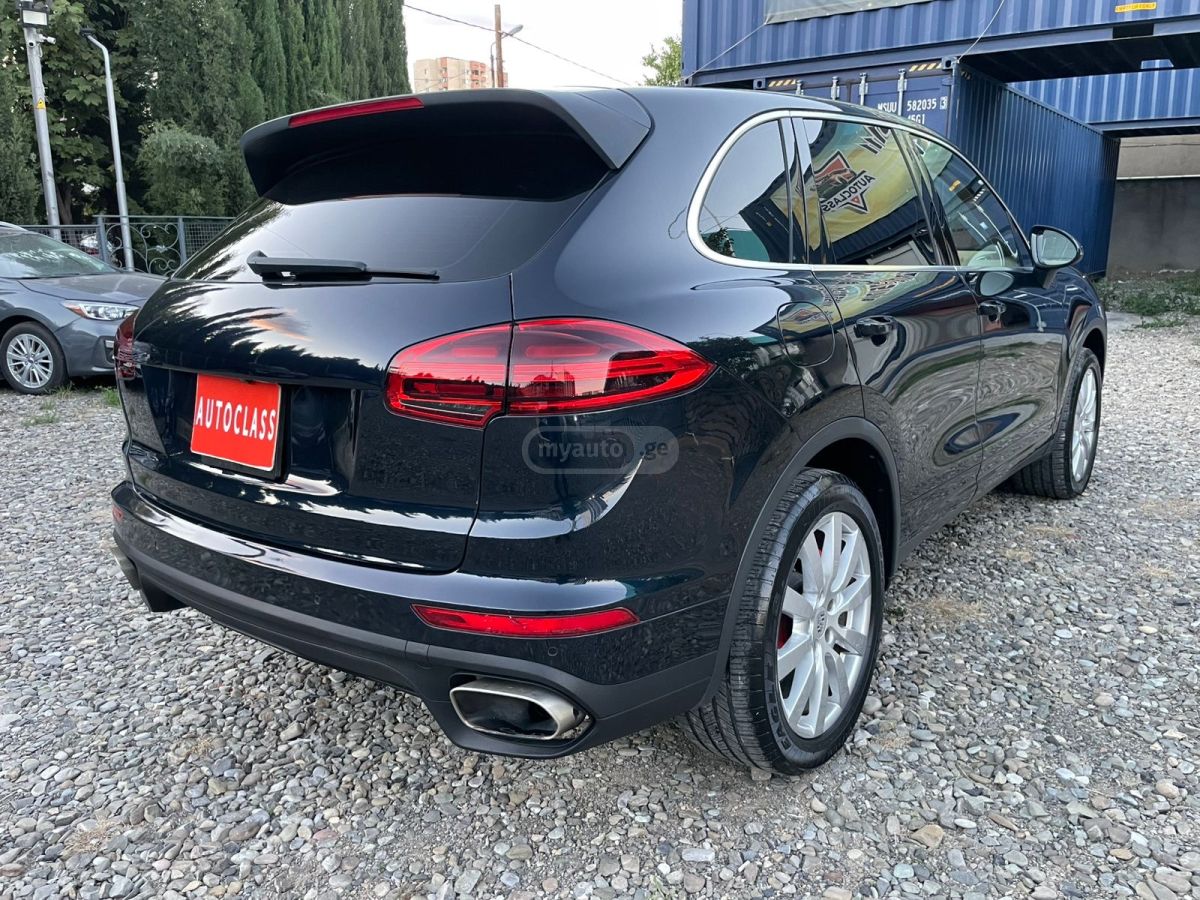 Porsche Cayenne 2015 — photo 2