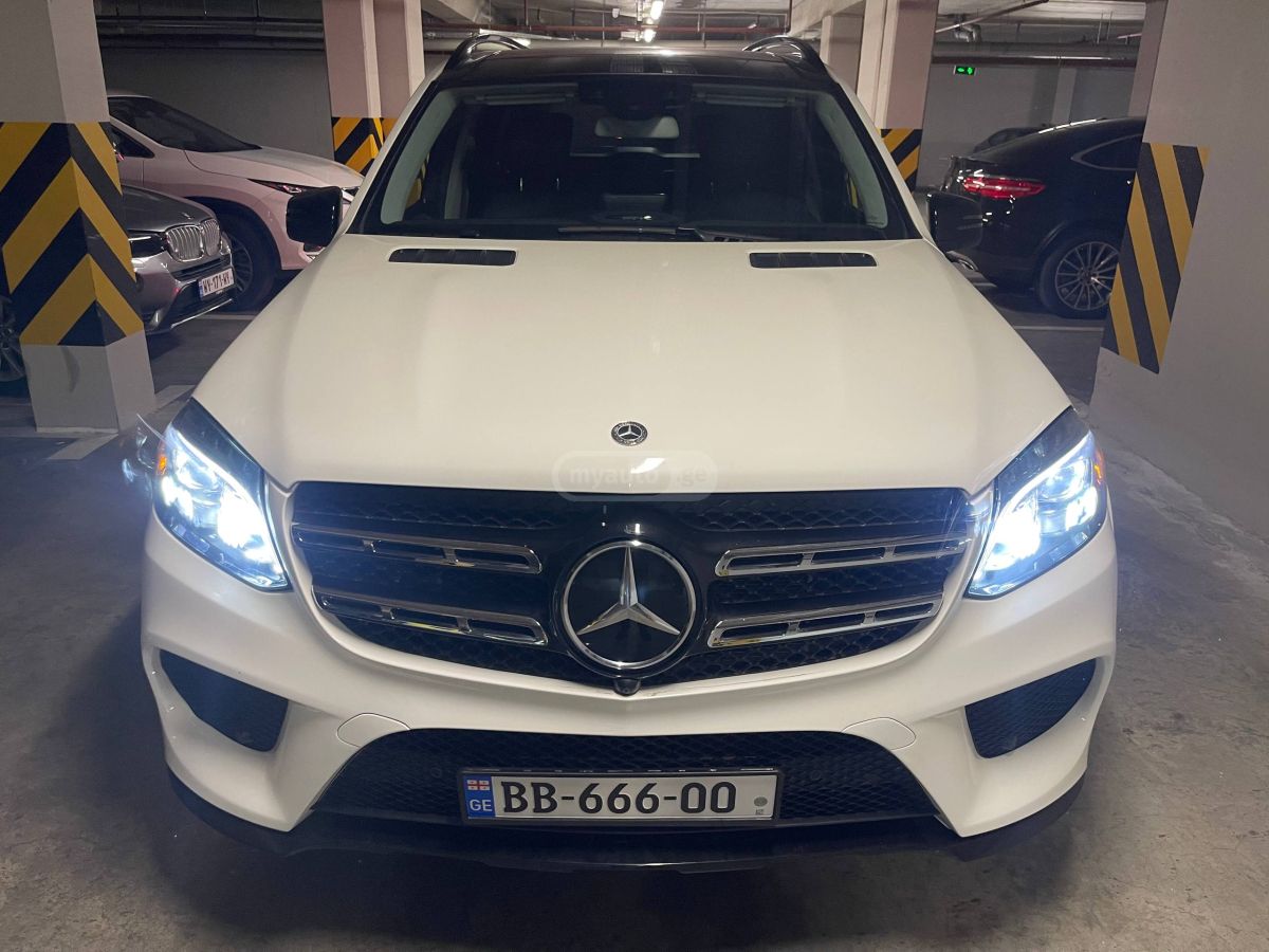 Mercedes-Benz GLS 550 2018 — photo 2