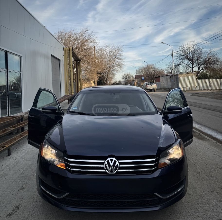 Volkswagen Passat 2013 — photo 2