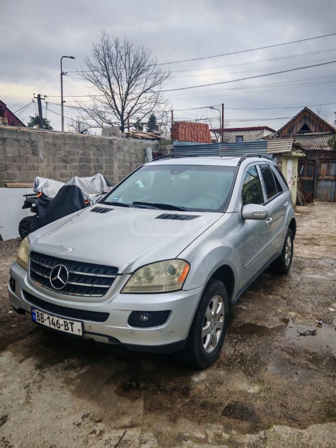 Mercedes-Benz ML 350