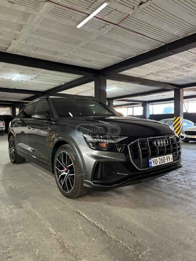 Audi Q8 2019 — photo 2