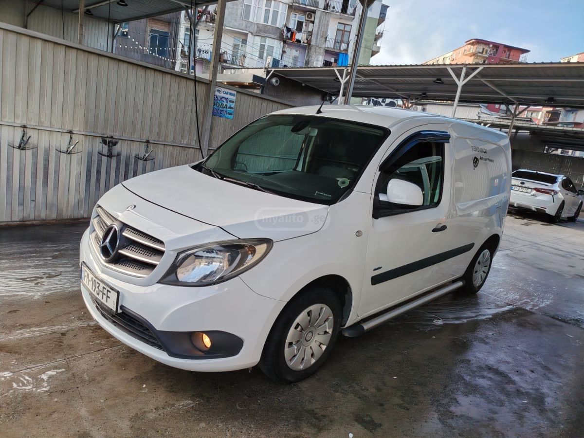 Mercedes-Benz Citan 108