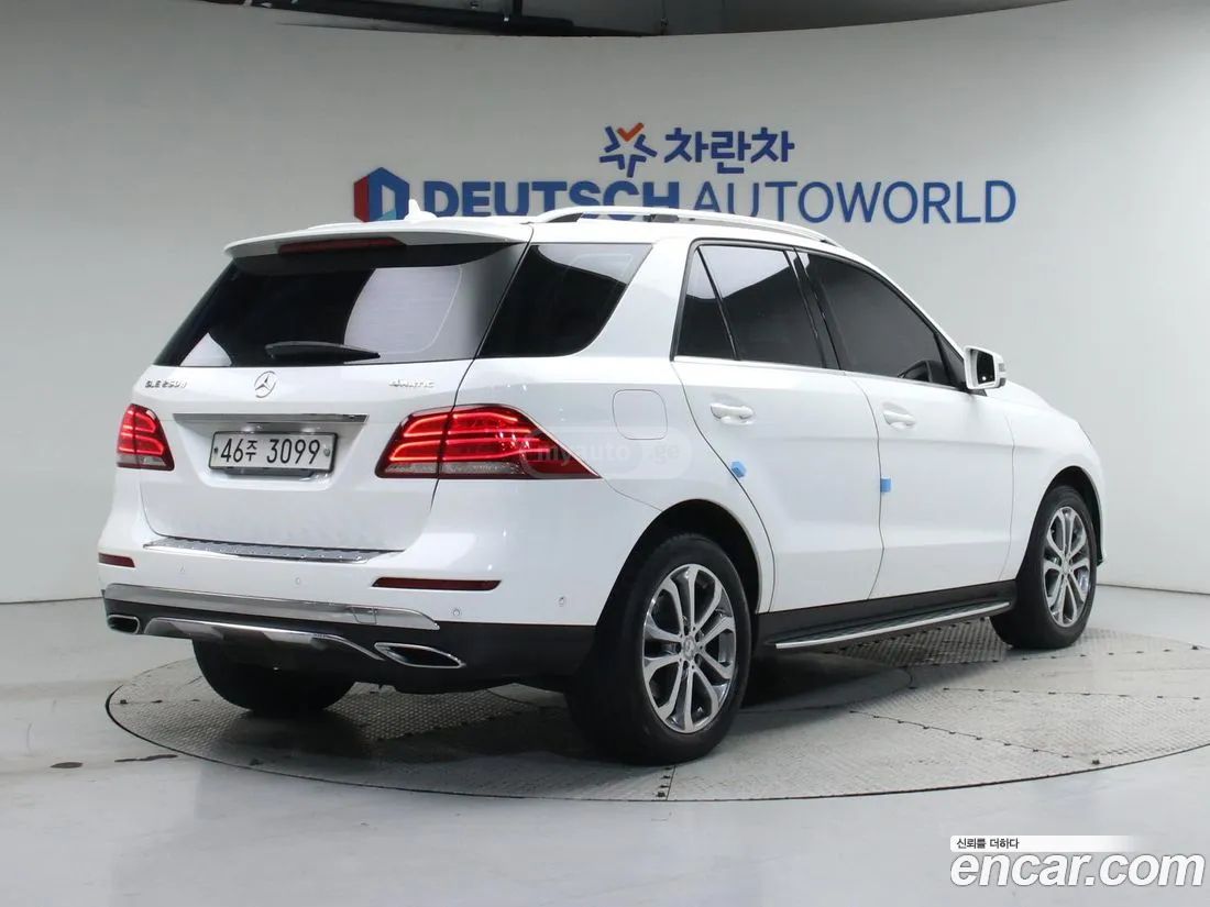 Mercedes-Benz GLE 63 AMG 2017 — photo 2