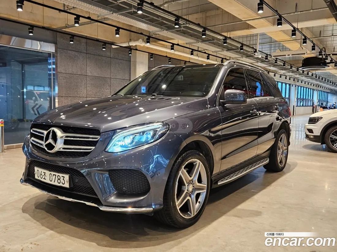 Mercedes-Benz GLE 63 AMG 2016 — photo 2