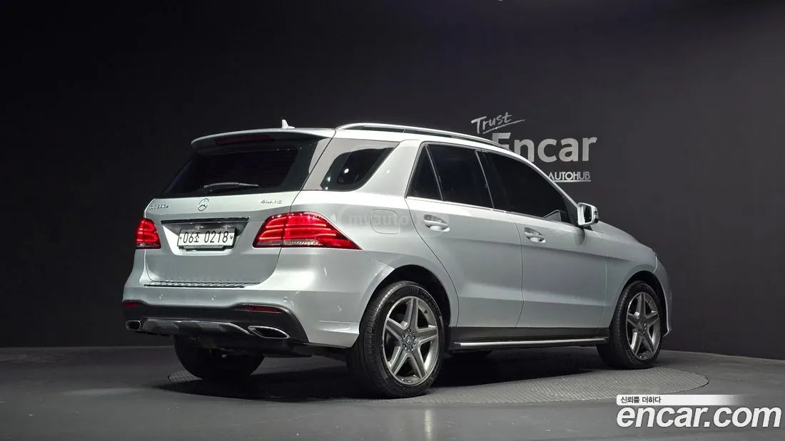Mercedes-Benz GLE 63 AMG 2016 — photo 2